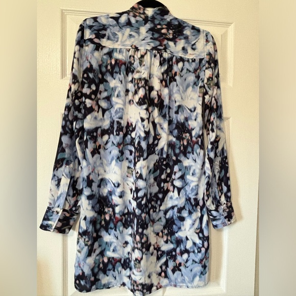 BCBGMaxAzria Dress - Picture 4 of 6